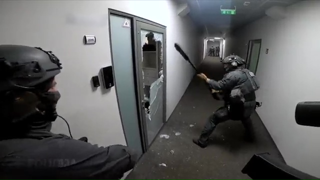 Letonia desmantela red global de fraude con SIMbox