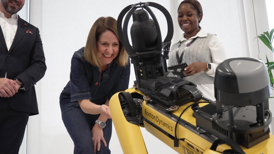 Reino Unido lanza plan científico de £55.000 millones