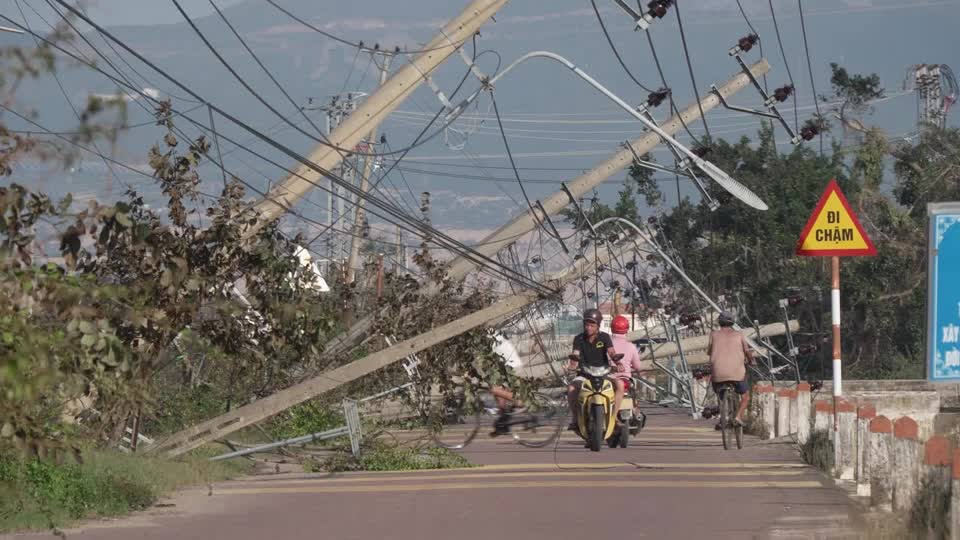 El tifón Kalmaegi deja cinco muertos en Vietnam central