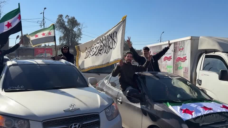 Siria y las FDS acuerdan un alto el fuego y la retirada