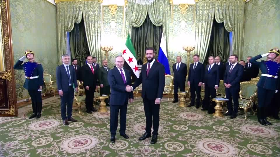 Putin se reúne en Moscú con el nuevo líder de Siria