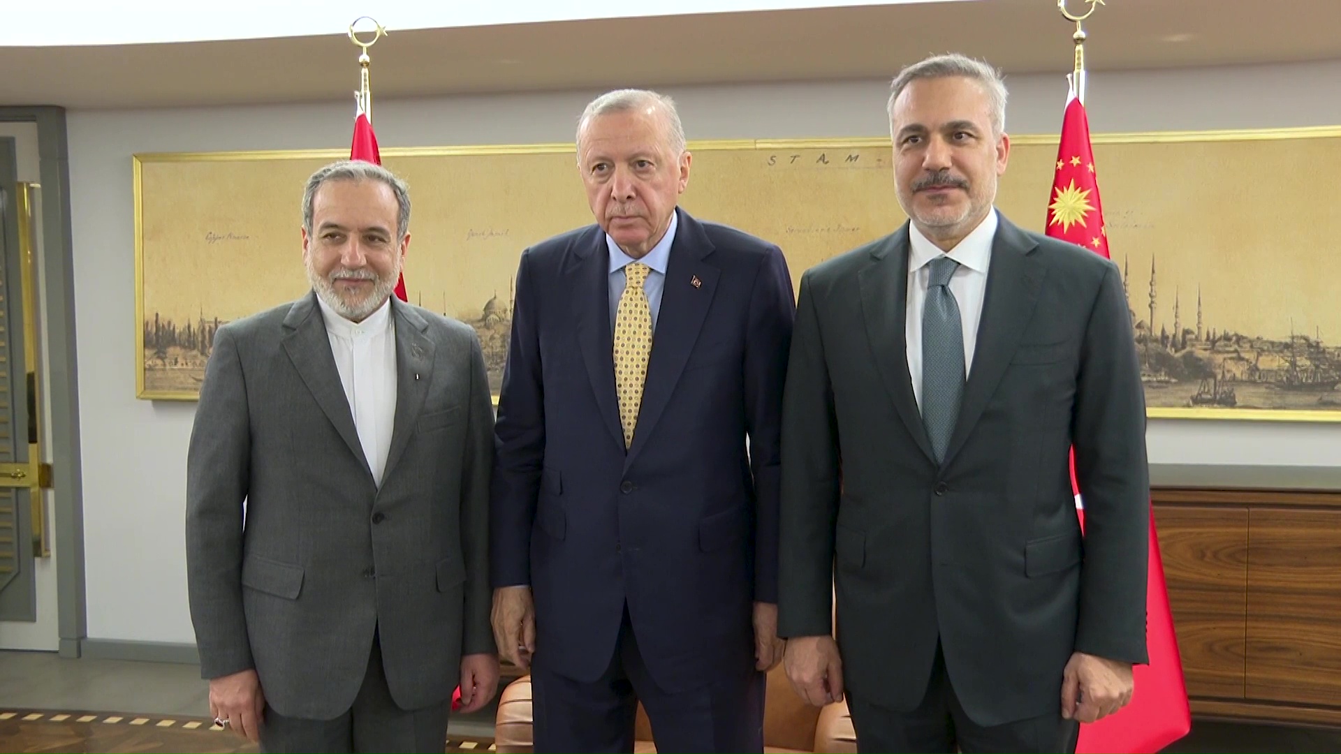 Irán se muestra abierto a la diplomacia para aliviar tensiones