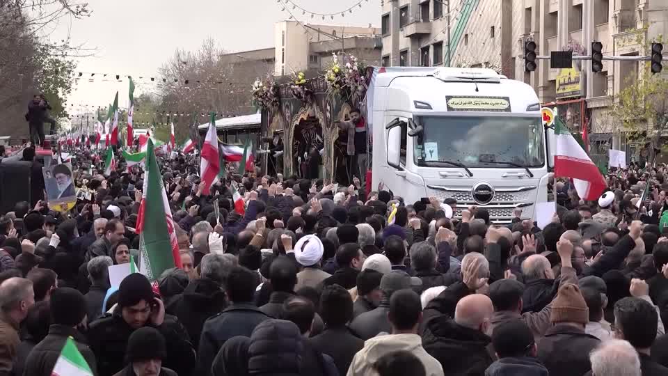 Irán celebra funerales por las víctimas de las protestas
