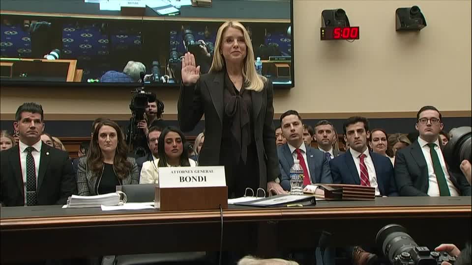 Bondi interrogada por archivos Epstein