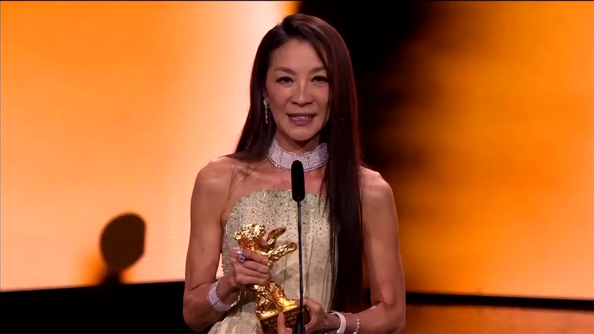 Michelle Yeoh recibe Oso de Oro honorífico