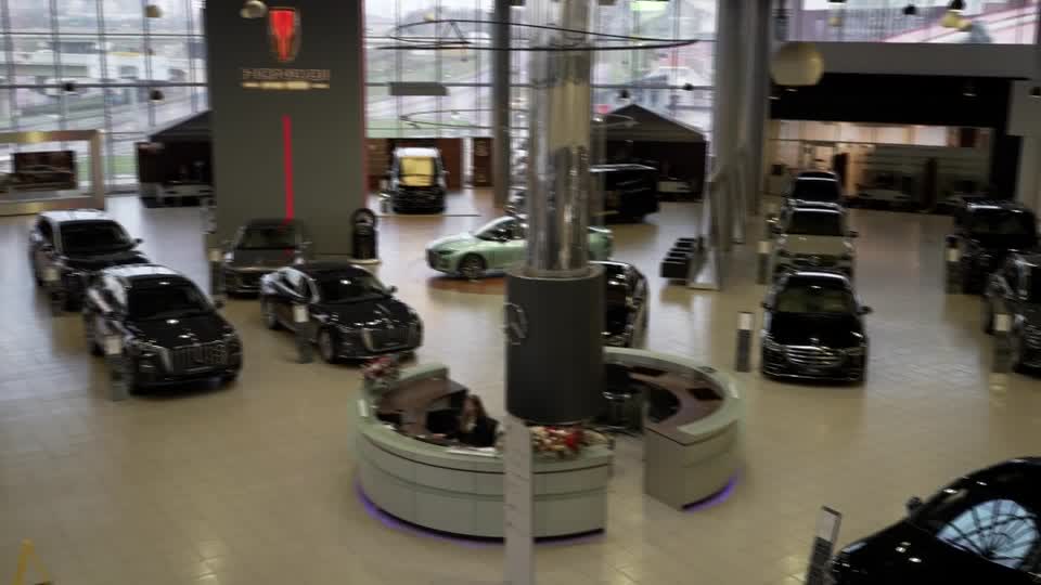 Autos de mercado gris fluyen hacia Rusia