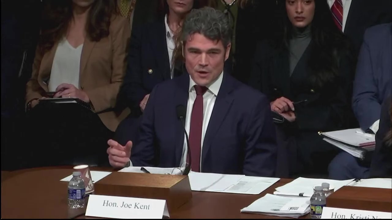 Jefe antiterrorista de EE.UU. renuncia por Irán