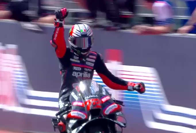 Bezzecchi gana el GP de EE. UU. de MotoGP
