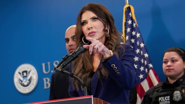 Trump reemplaza a jefa de Seguridad Nacional