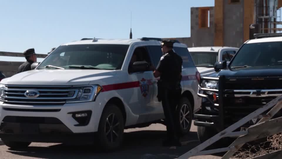 Comienza búsqueda en el rancho Zorro de Epstein