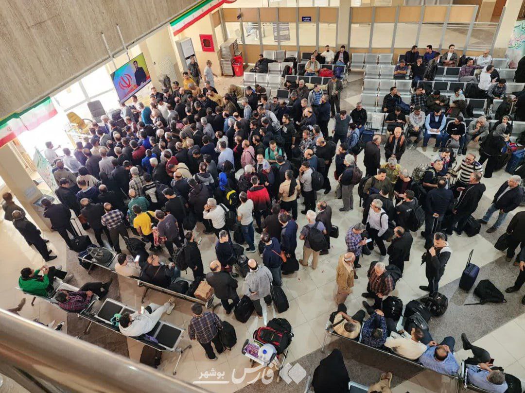 Iraníes se movilizan tras ataque a isla Kharg