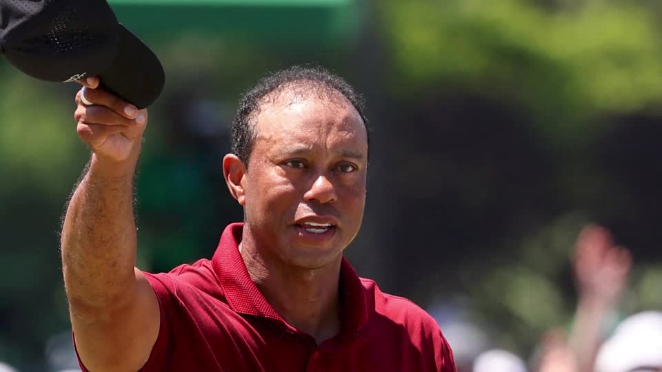 Tiger Woods se aleja tras cargo por DUI