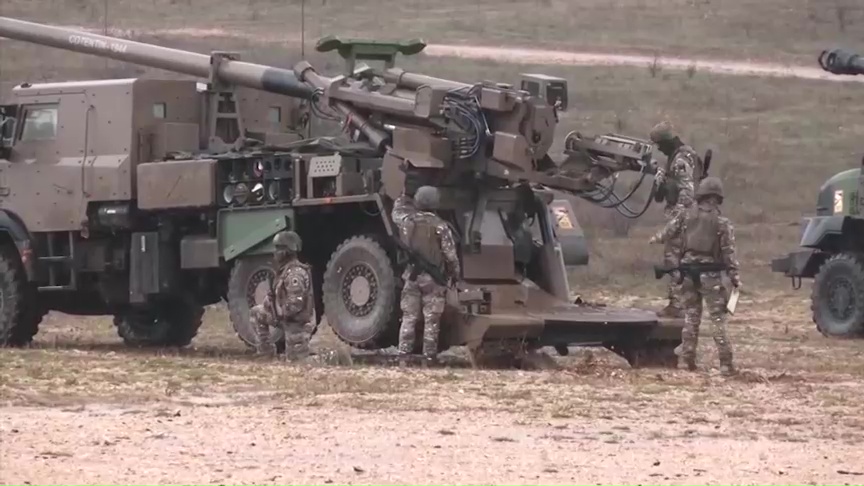 Francia impulsa plan de gasto en defensa