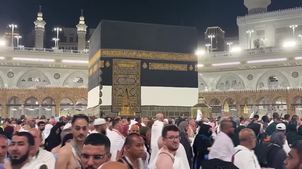 Peregrinos se reúnen en La Meca para los ritos del Hajj