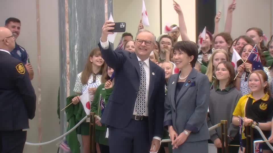 Primer ministro de Japón visita Australia para negociaciones