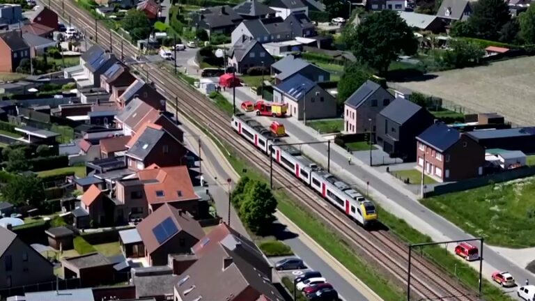Choque ferroviario deja cuatro muertos