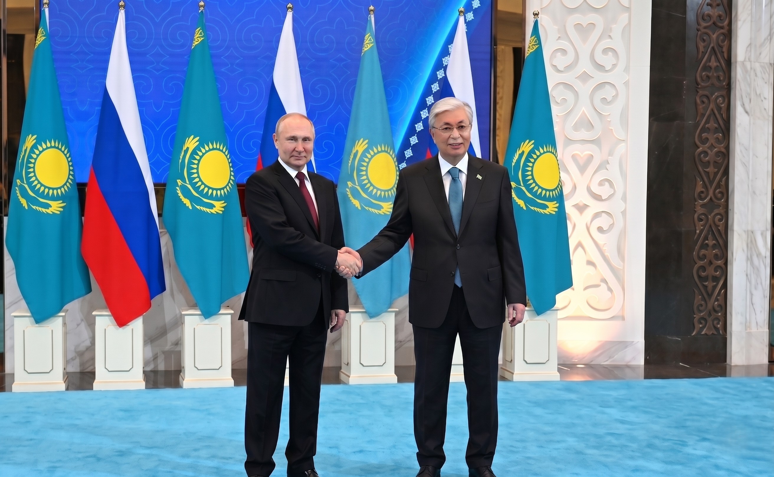 Kazajistán firma acuerdo nuclear con Rusia