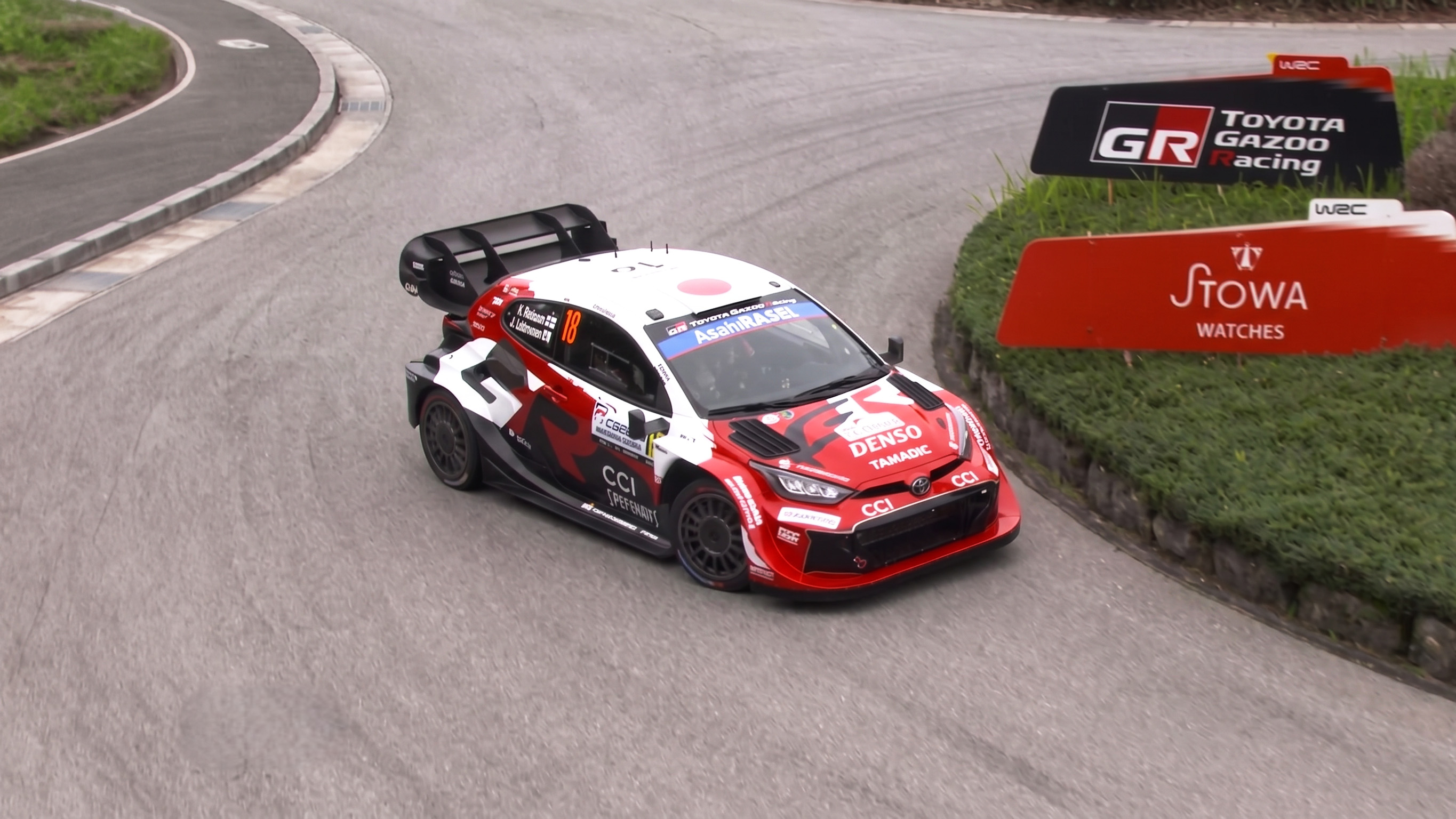 Evans lidera el Rally de Japón