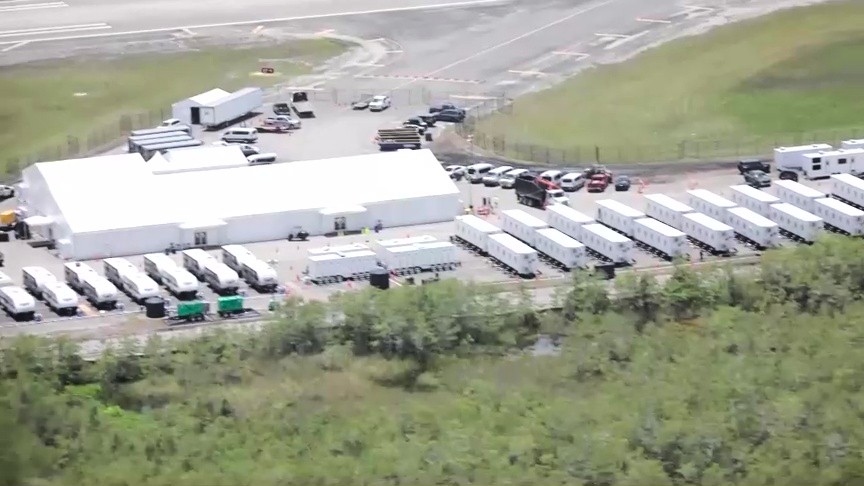 Florida cerrará centro para migrantes