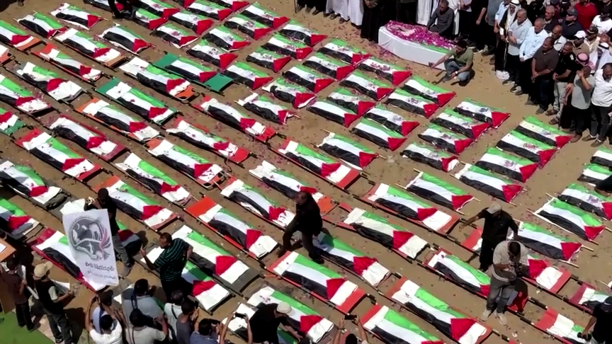Gaza entierra a 112 miembros de una familia tras ataque de 2023