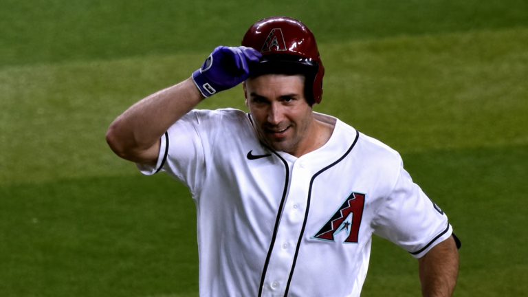 Jonrón de Waldschmidt sella victoria de Diamondbacks