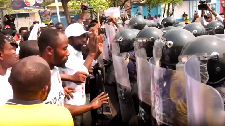 Policía de RDC dispersa protestas por límite presidencial