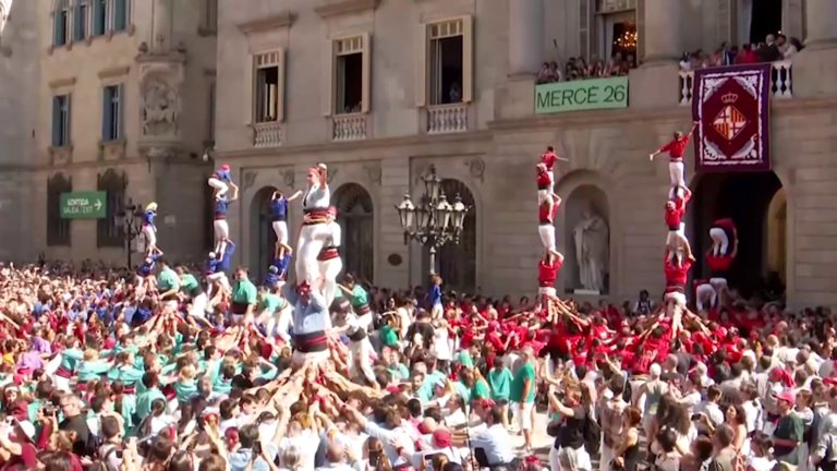 Las torres humanas de Barcelona alcanzan nuevas cimas