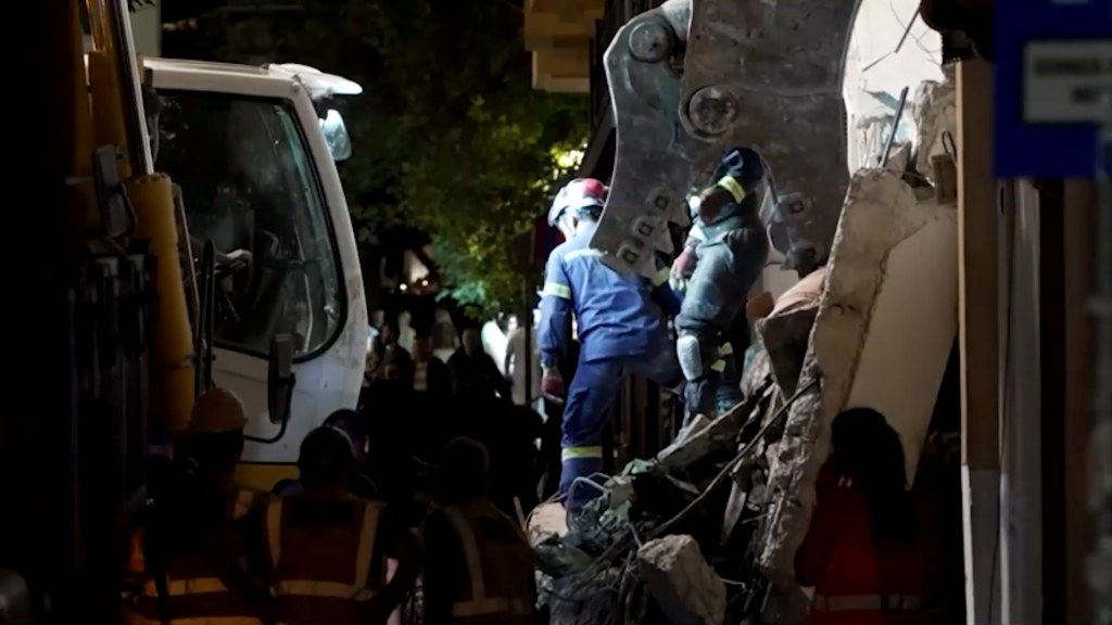 Seis desaparecidos tras explosión en Atenas