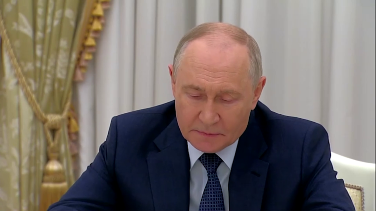 Putin elogia resultados de recientes elecciones en Rusia