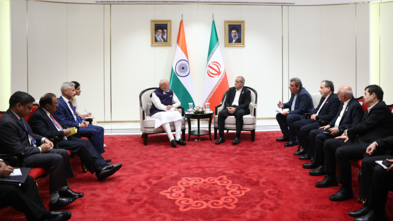 Pezeshkian insta a India y Pakistán a reforzar la cooperación para la estabilidad
