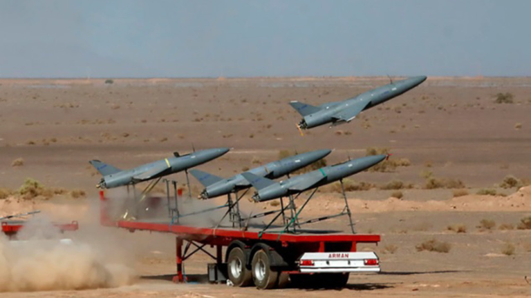 Irán ataca bases estadounidenses en Kuwait y EAU