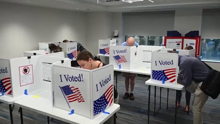Comienza la votación anticipada para elecciones de EE. UU.