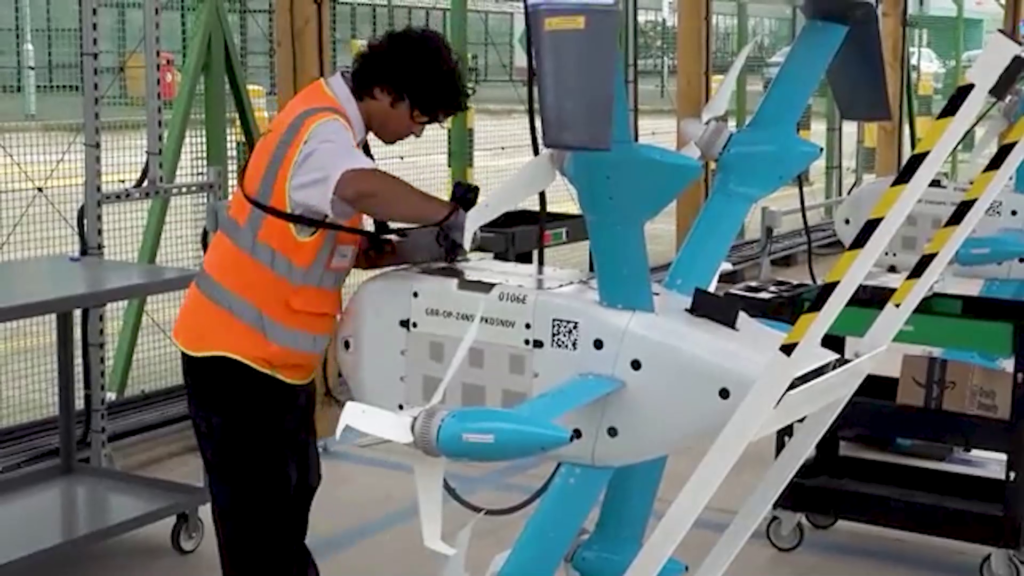 Amazon busca expansión masiva de entregas con drones