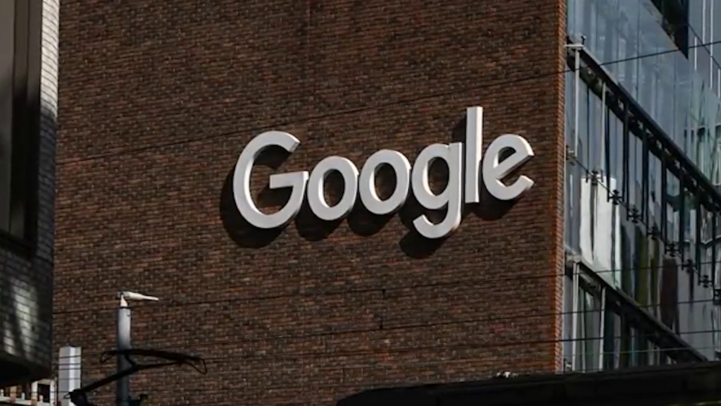 Google recibe multa por uso de datos de ubicación en Irlanda