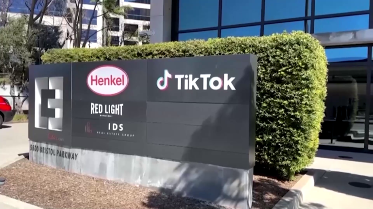 TikTok acuerda pagar a Alabama por daños a adolescentes